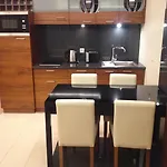 Port * أوسترودا